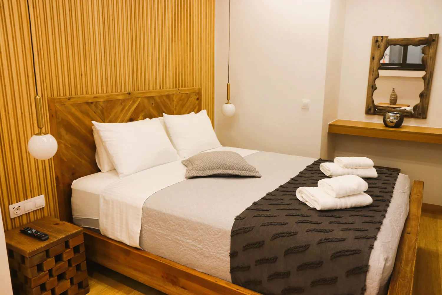 lefkada-city-indoor_13_suite01